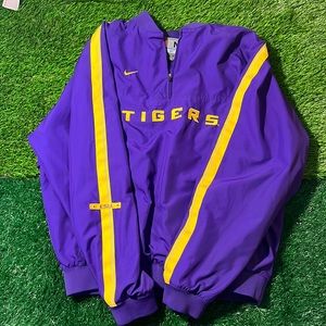 LSU windbreaker